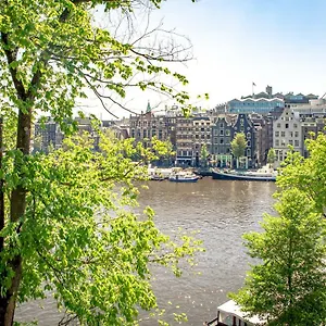 Bed & Breakfast Zwanestein Canal House, Amsterdam